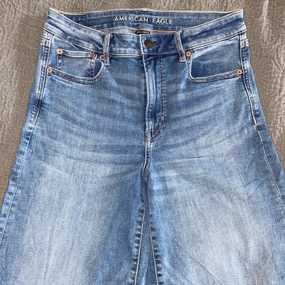 American Eagle Wide Leg Jean - Picture 2 of 3